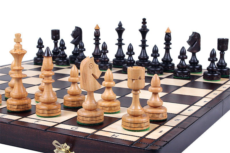 INDIAN Chess Set Small 47x47cm – Hand-Carved Cherry Wood Folding Board