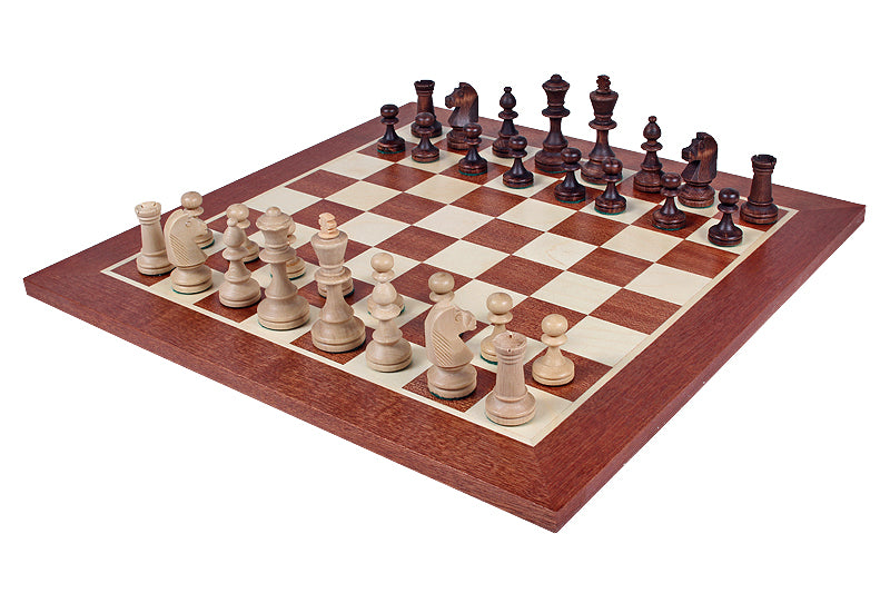 Staunton No.7 Chess Pieces – Hornbeam Wood in Storage Chest – image 3