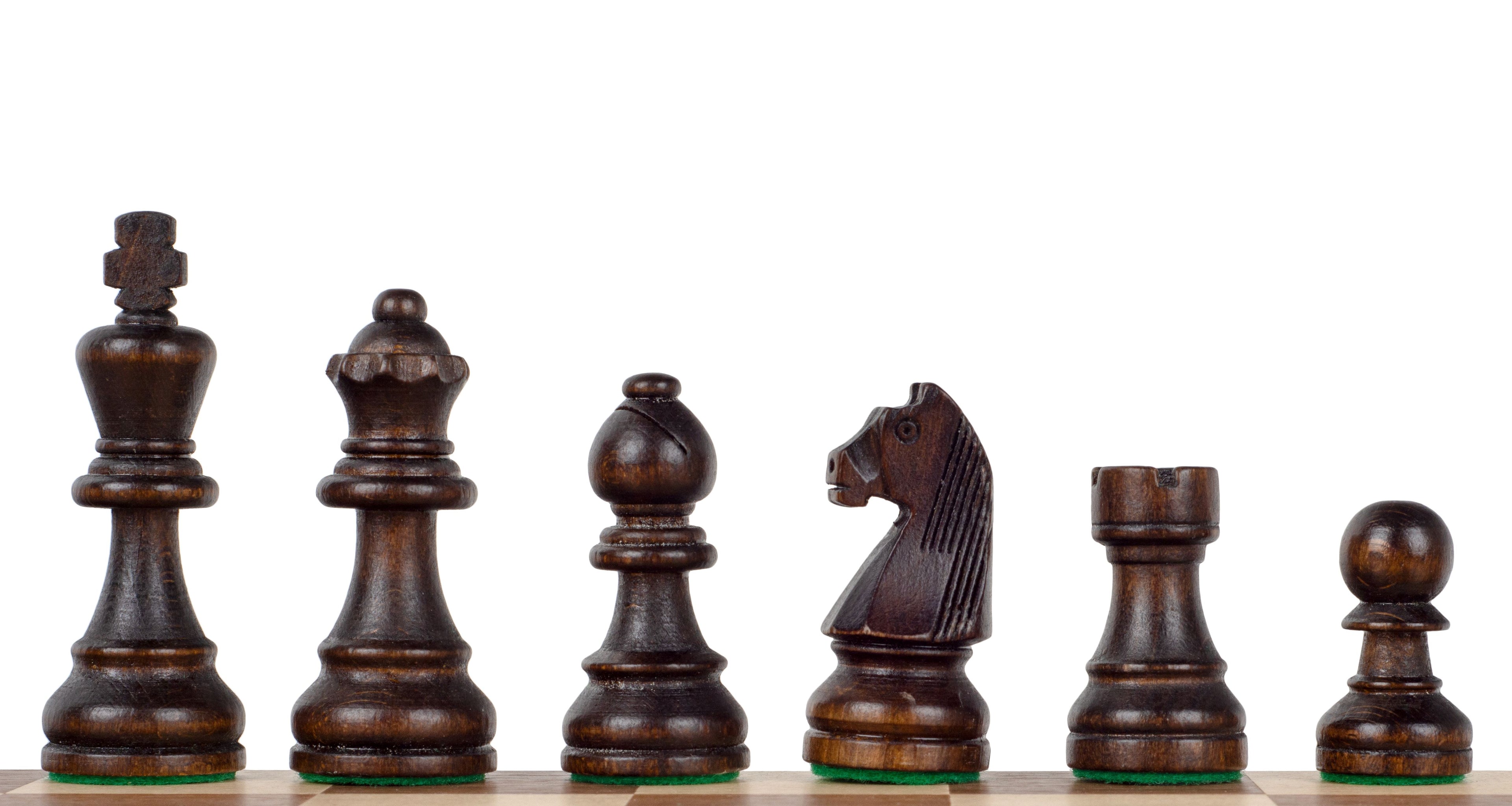 Staunton No.5 German Knight Chess Pieces – With Extra Queens – image 4