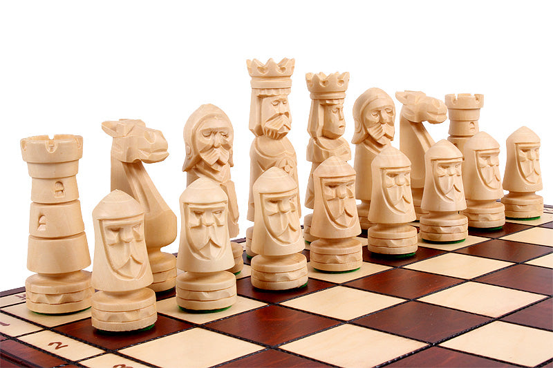 CASTLE Chess Set Small 50x50cm – Hand-Carved Linden Wood Folding Board – image 3