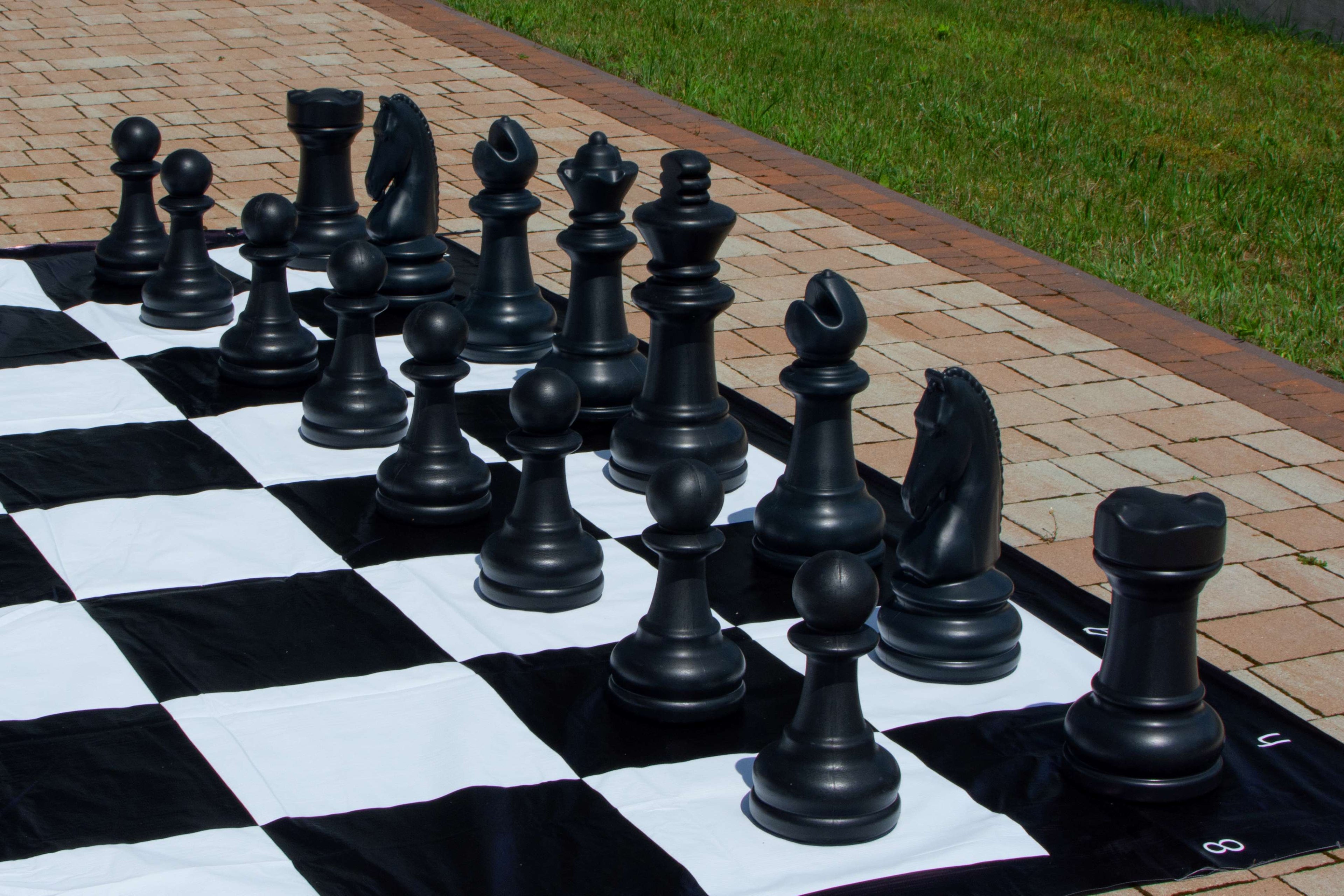 Giant Plastic Chess Pieces 45cm King – Outdoor Garden Set – image 3