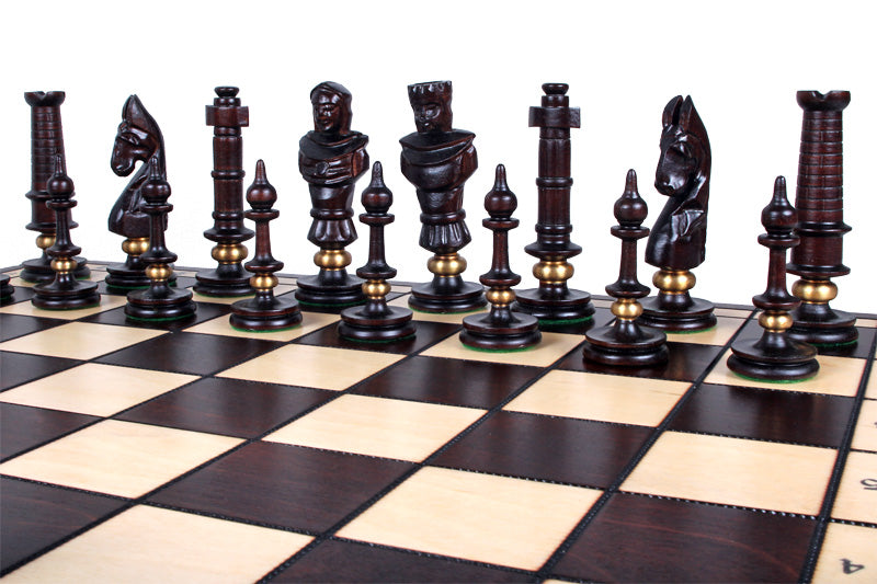 ROYAL LUX Chess Set 65x65cm – Hand-Carved Linden Wood with Brass Inlay – image 3