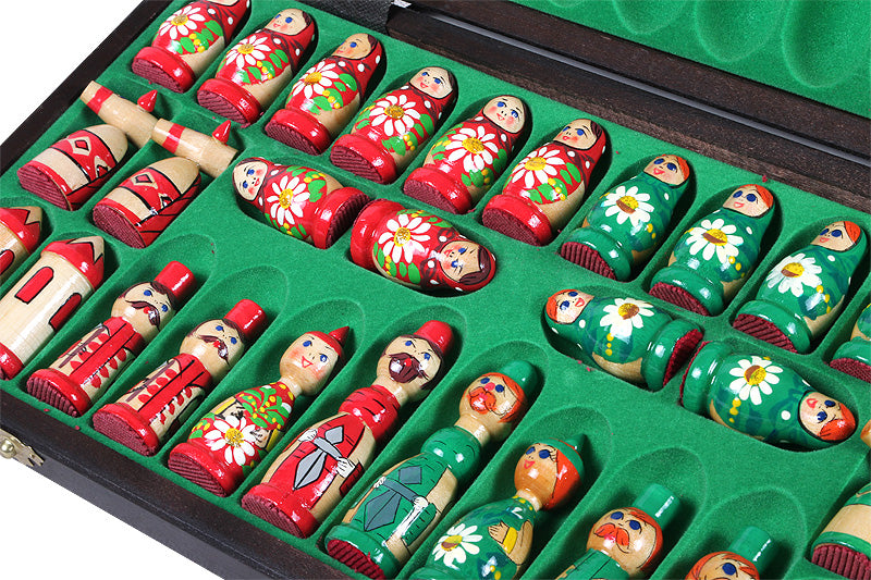 BABUSHKA Chess Set Green 42x42cm – Hand-Painted Folk Art Birch Board – image 3