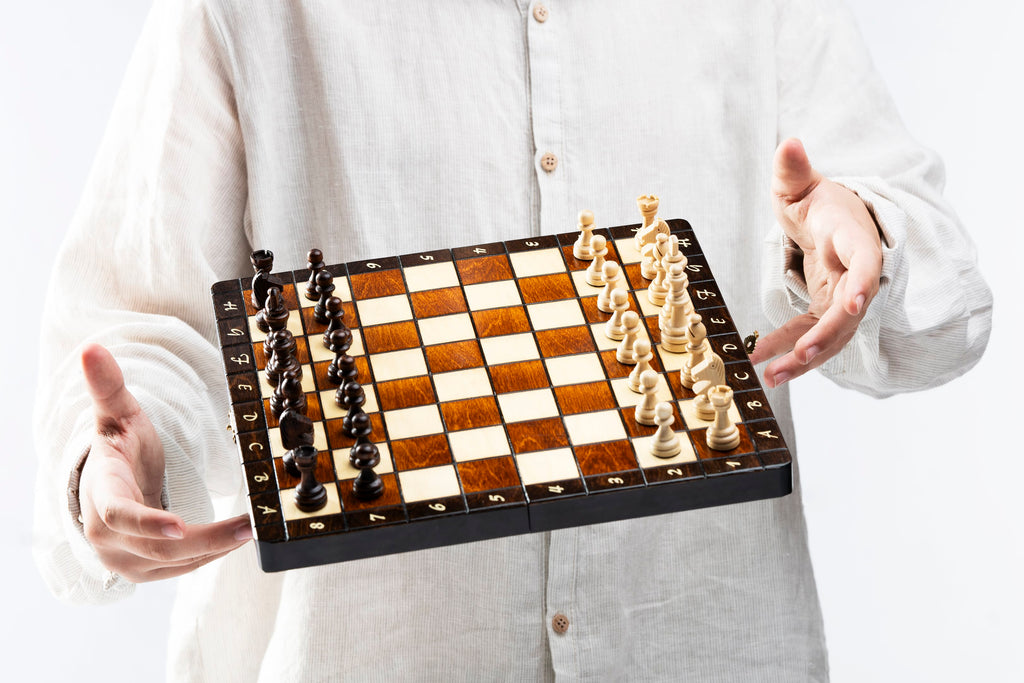 Magnetic LUX Chess Set 28x28cm – Premium Wooden Folding Travel Board
