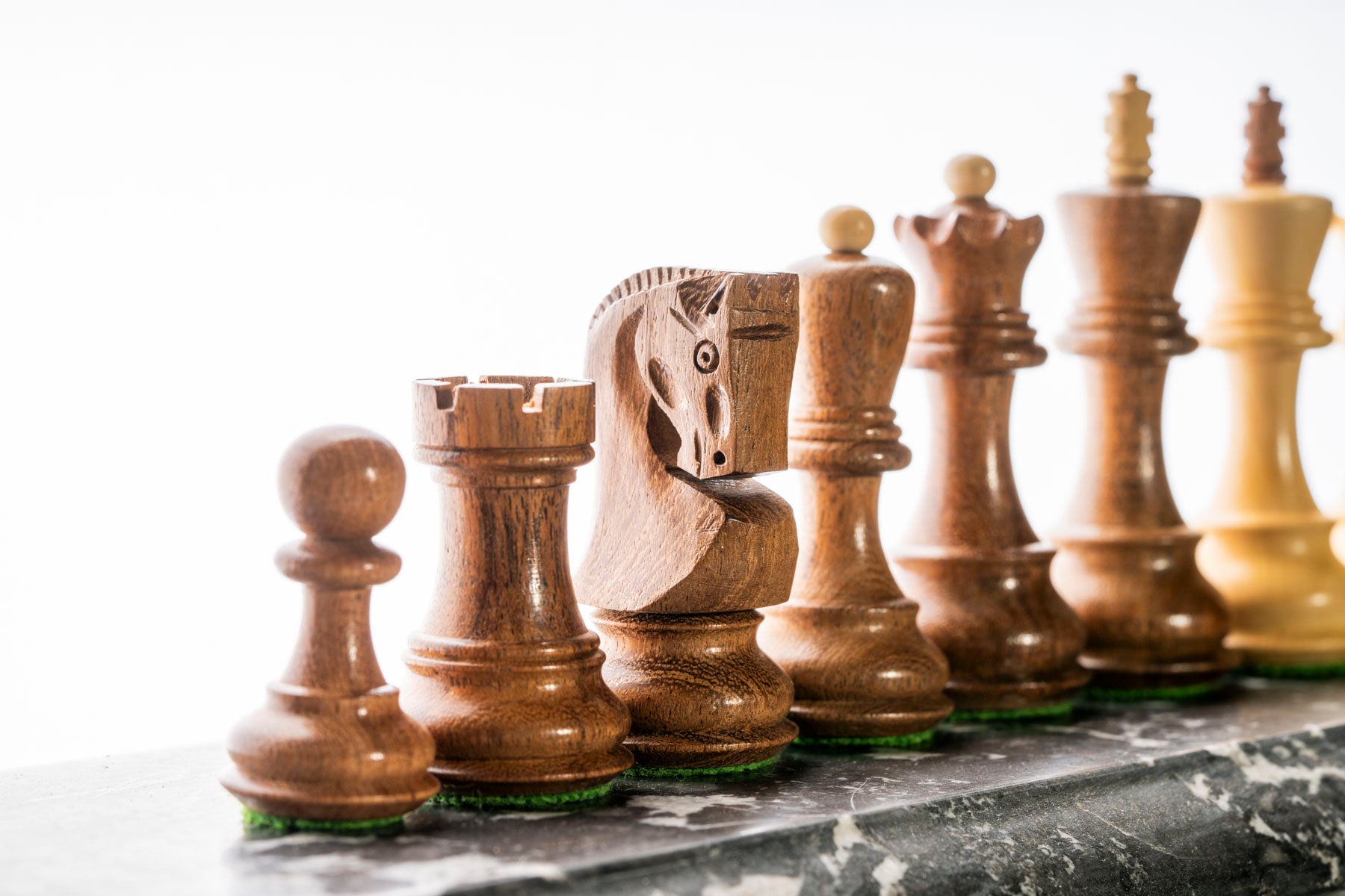 Zagreb Chess Pieces 3.75" - Acacia Boxwood Carved Historic Set with Extra Queens