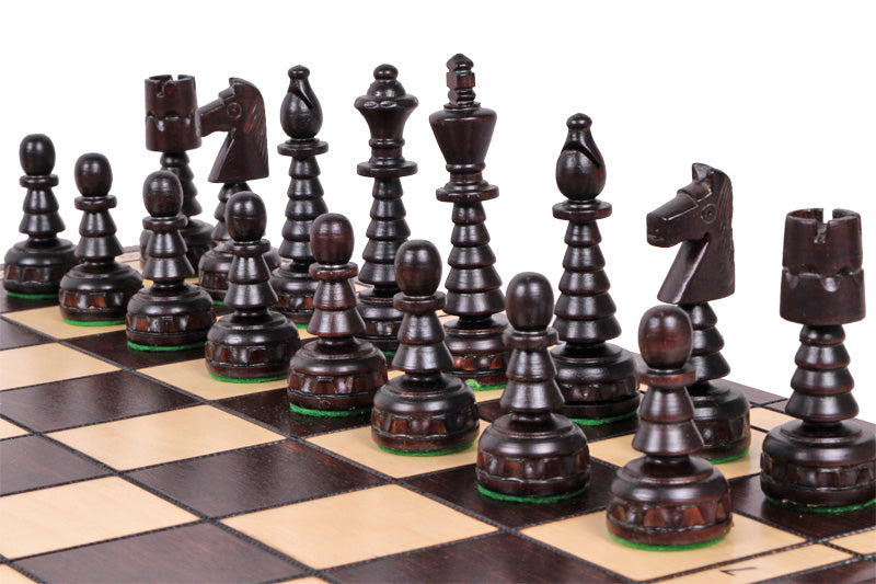 Christmas Tree Chess Set 48x48cm – Festive Hornbeam Folding Board – image 4