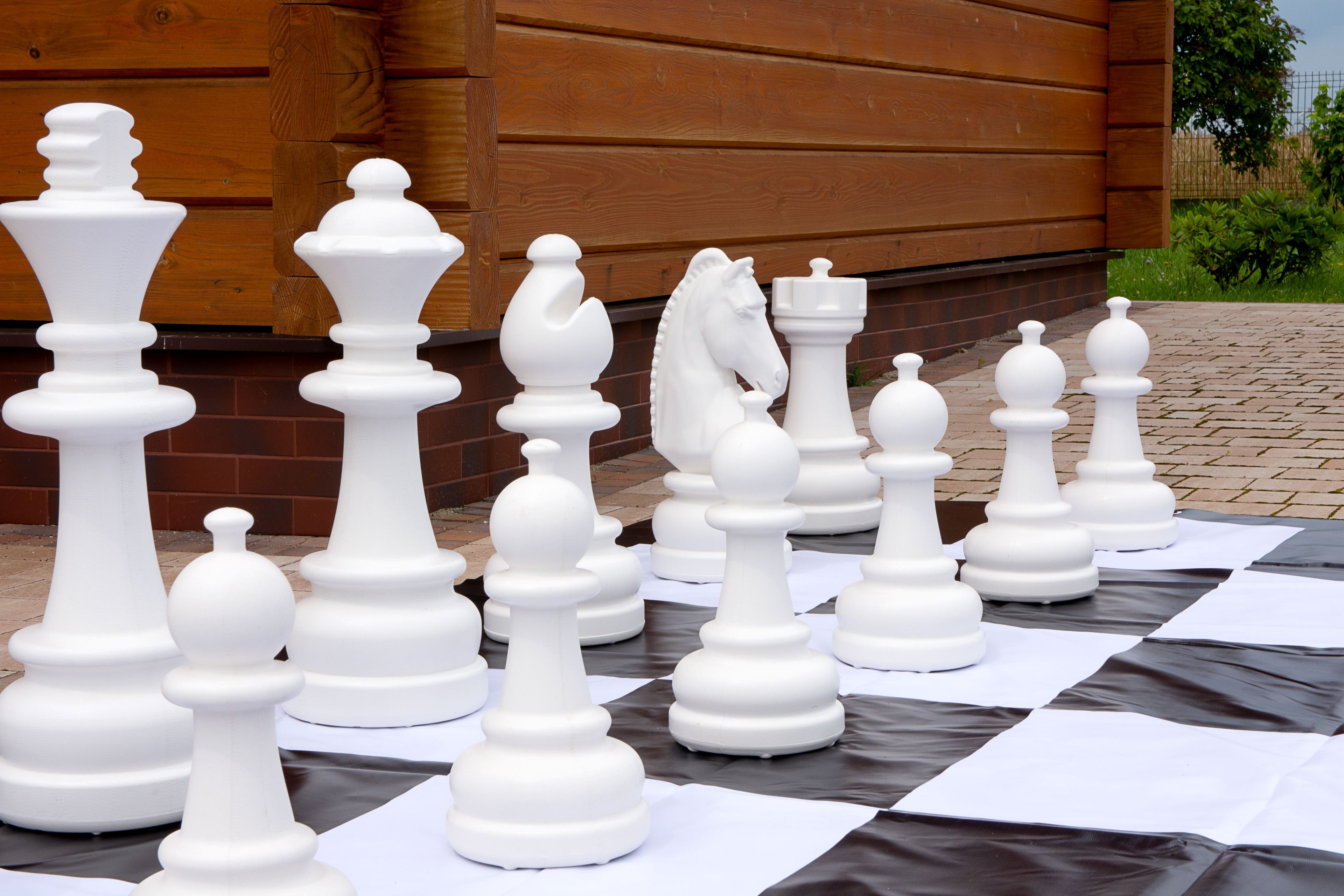 Giant Plastic Chess Pieces 74cm King – Outdoor Garden Set – image 6