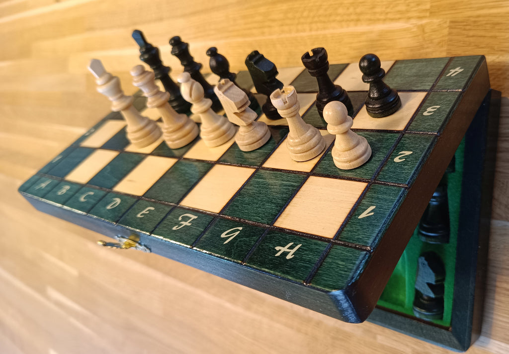 Magnetic Chess Set – Green with Insert Tray