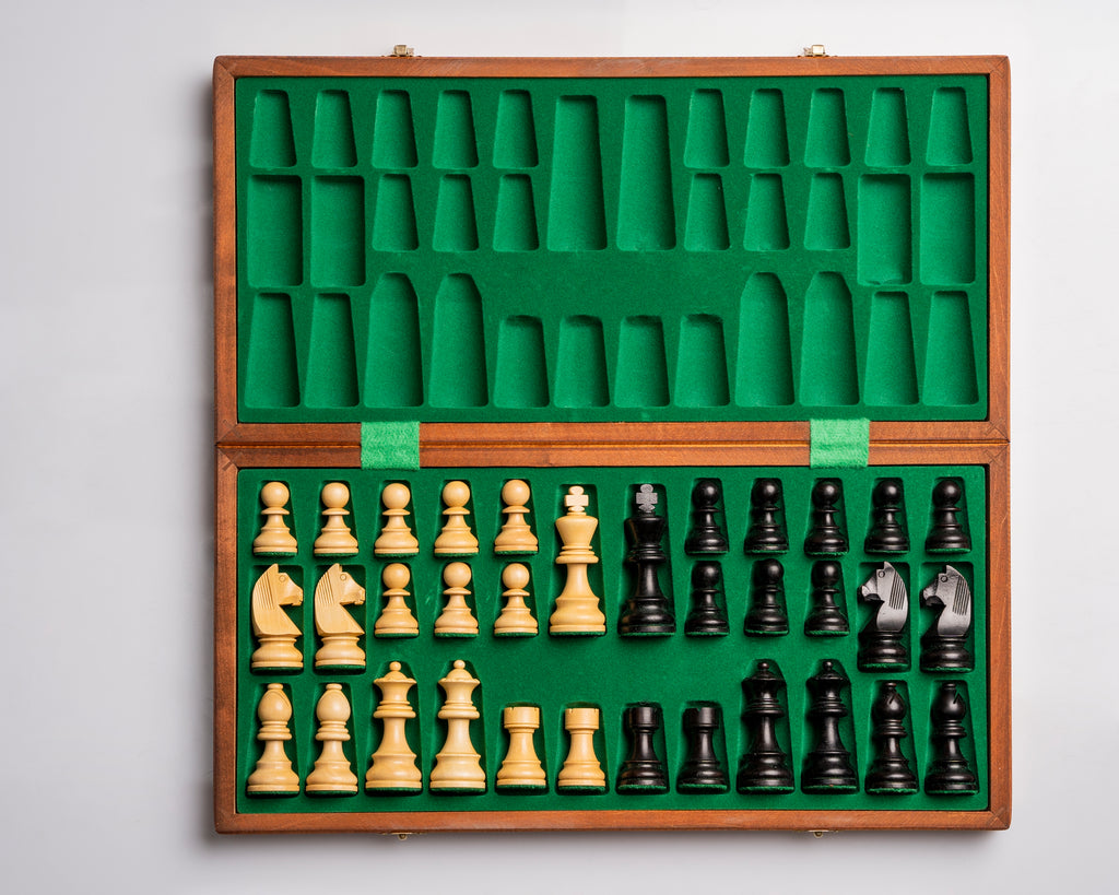German Staunton Tournament Chess Set No.5 - Ebonized Boxwood with Mahogany Case 48x48cm – image 2