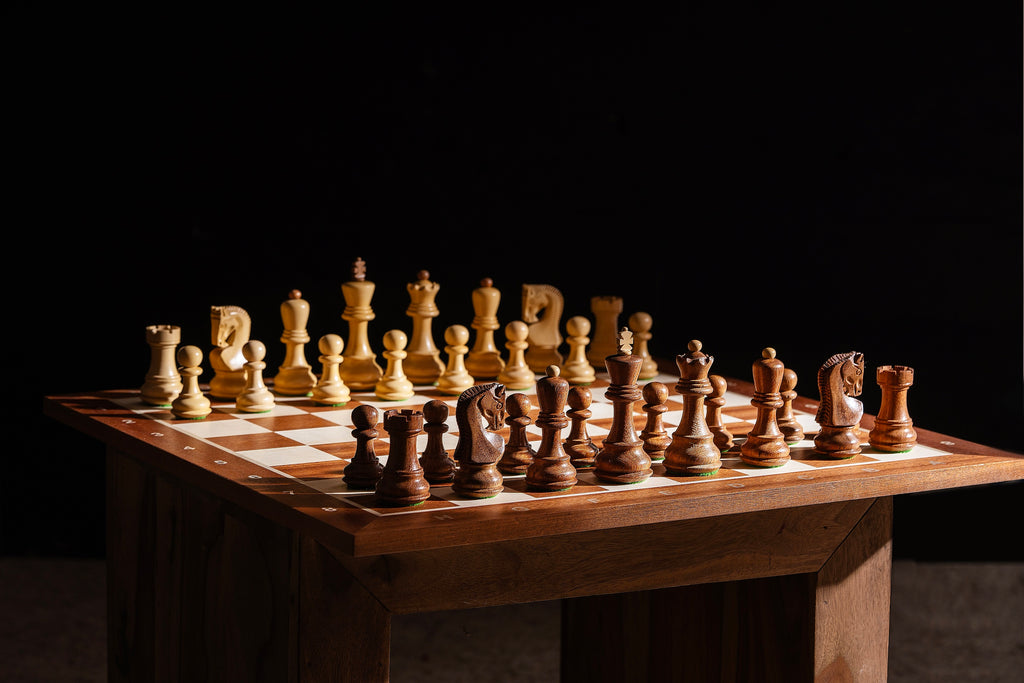 Zagreb Chess Pieces 3.75" - Acacia Boxwood Carved Historic Set with Extra Queens – image 2
