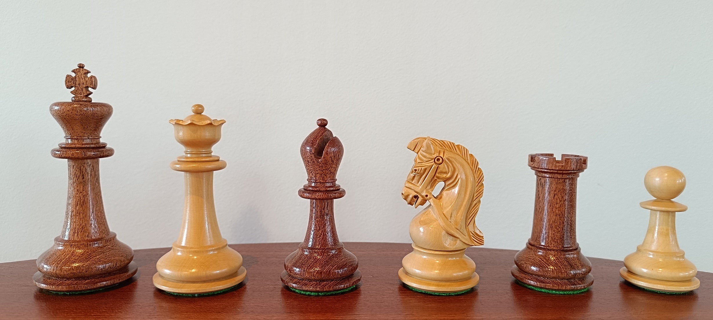 Sultan Acacia/Buckthorn Chess Pieces 3.75 inch - Luxury Hand-Carved
