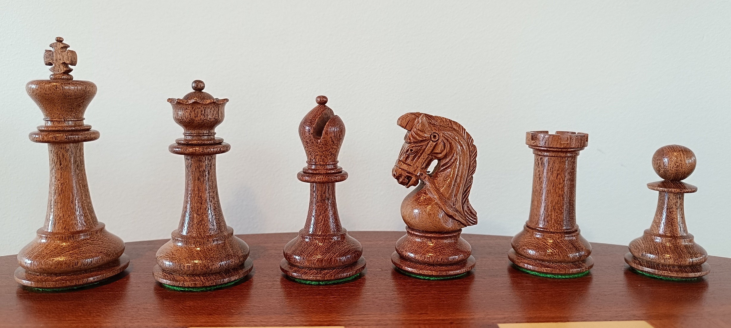 Sultan Acacia/Buckthorn Chess Pieces 3.75 inch - Luxury Hand-Carved – image 2