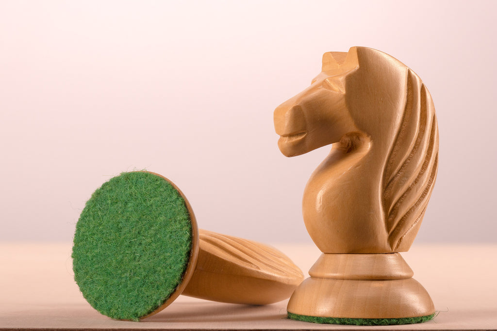 Queen's Gambit 1957 Chess Pieces – Indian Acacia & Boxwood, 3.75" King – image 9