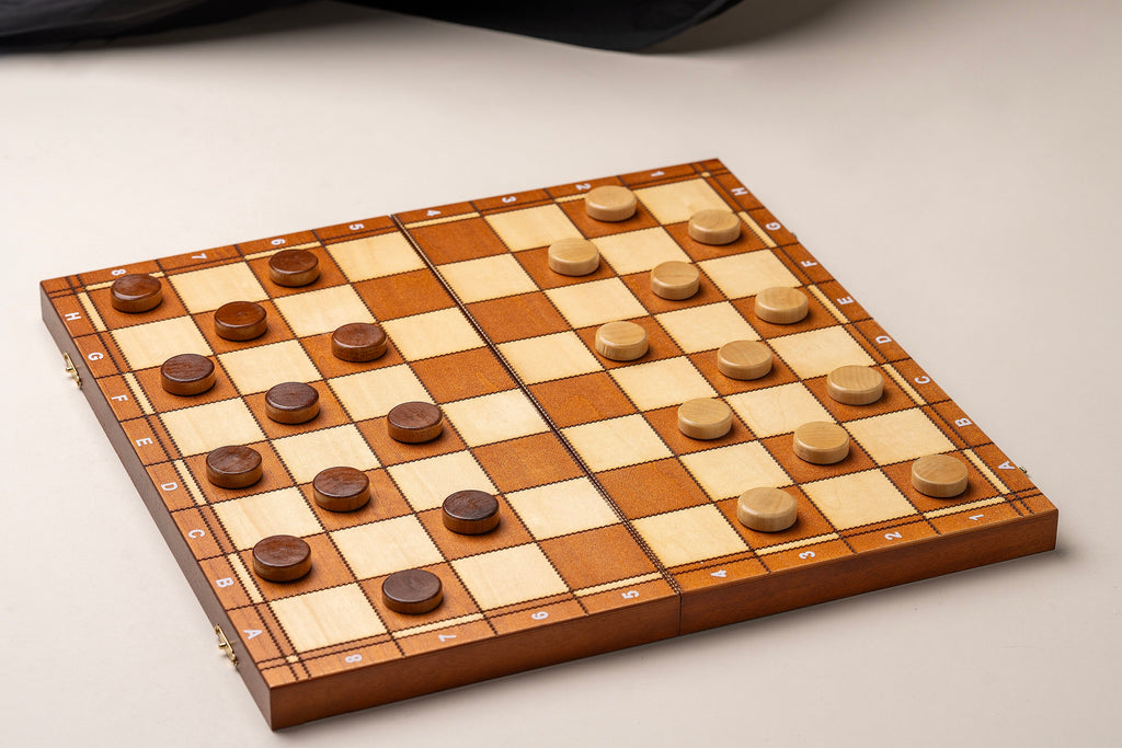 Tournament No.4 Chess 3-in-1 – Chess, Checkers & Backgammon – image 5