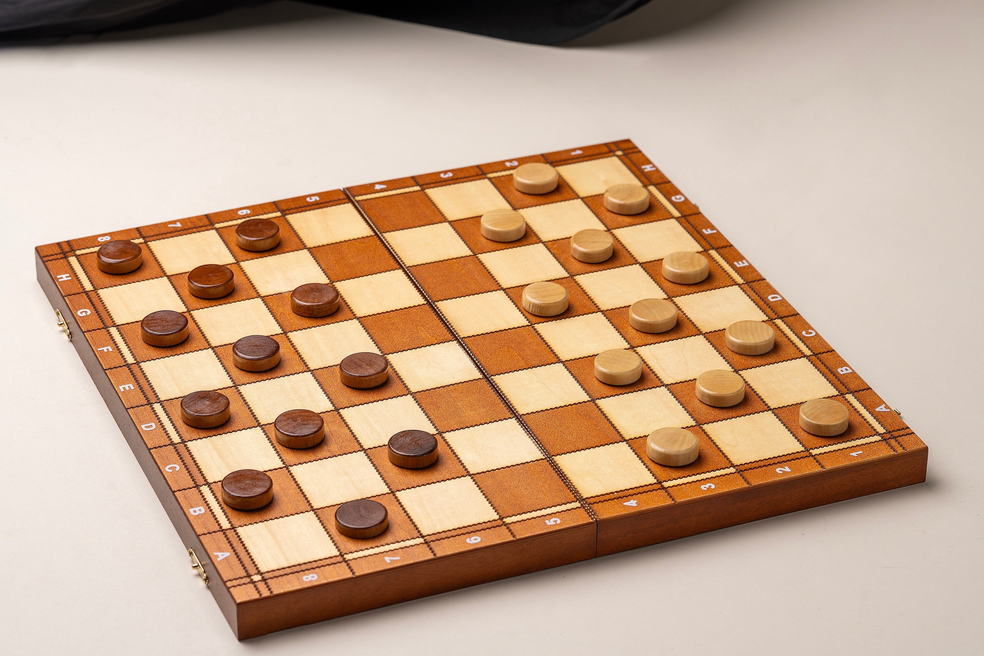 Tournament No.4 Chess 3-in-1 – Chess, Checkers & Backgammon – image 5