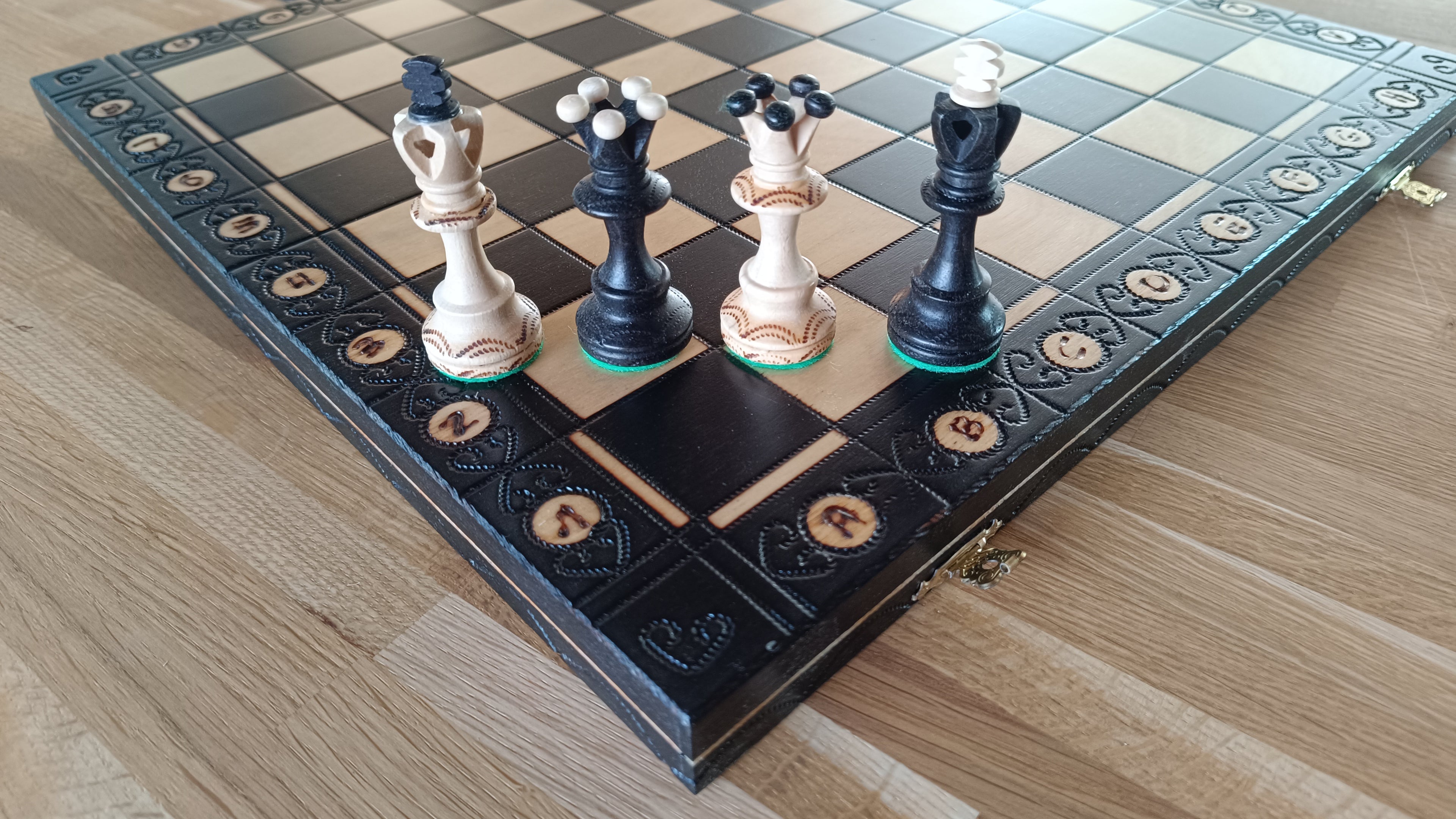 Senator Chess Set – Black, Folding Board with Insert Tray – image 4