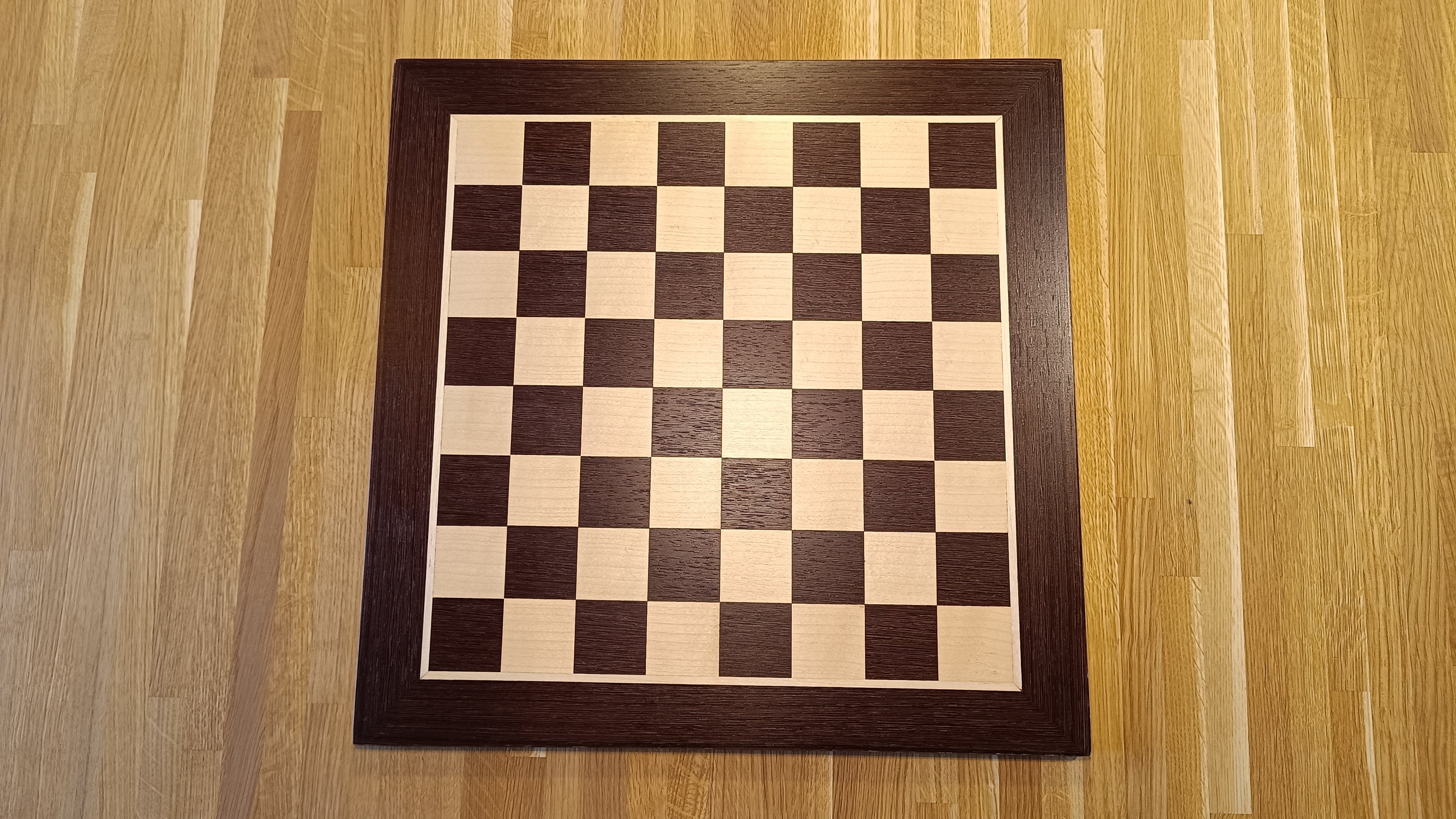 Chess Board 40×40 cm – Wenge & Sycamore, without Notation – image 4