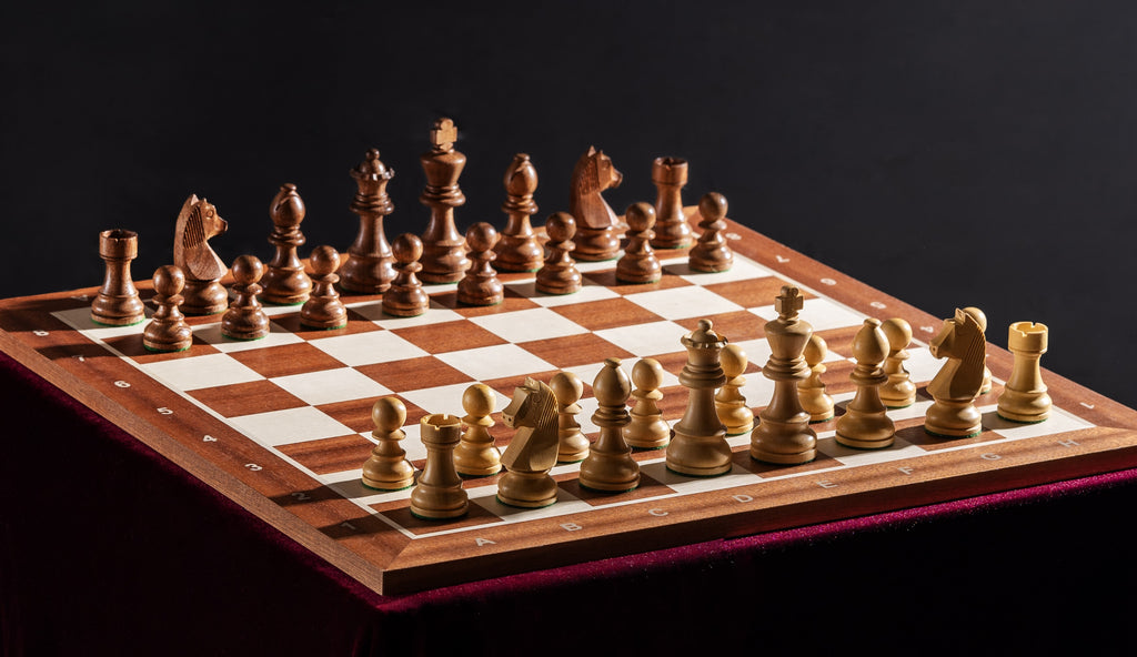 Tournament Chess Set No.5 – Mahogany Board 50mm with Notation & German Knight