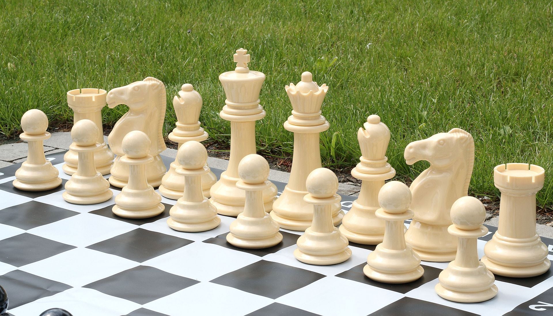 Garden Chess Set Small - Outdoor Set with Nylon Board and Pieces – image 2