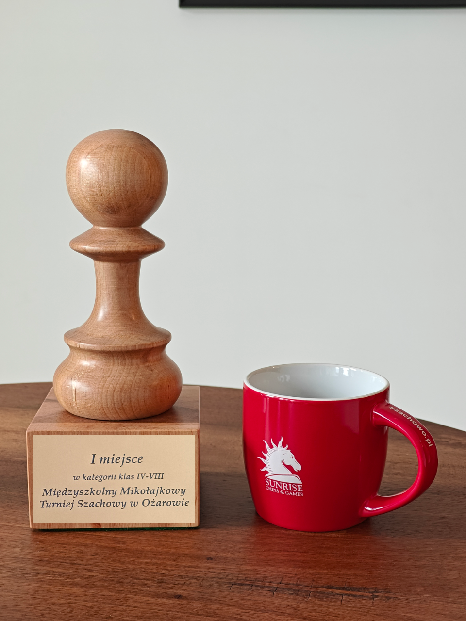 Chess Trophy Cup – White Pawn, Handcrafted Wood