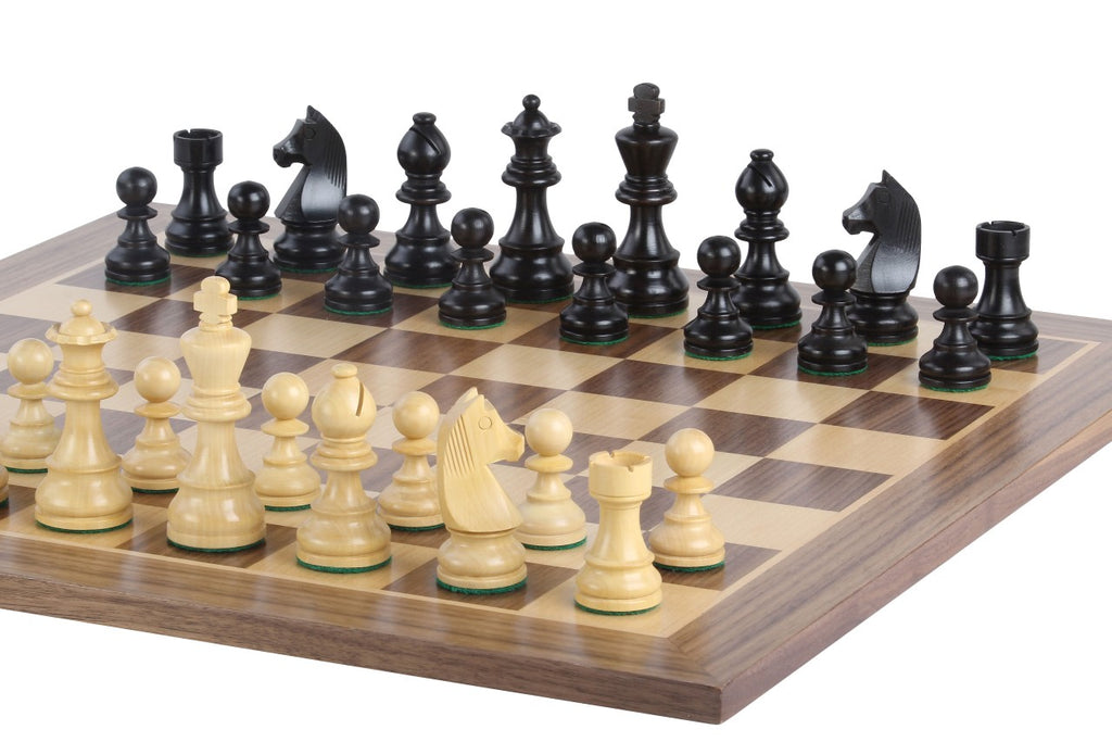 Timeless Chess Set – Walnut Board 50mm & King 90mm Pieces