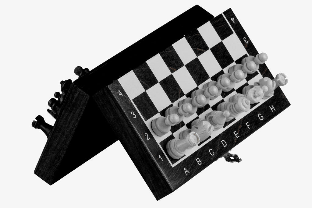 Magnetic Wooden Chess Mini 20cm – Black Travel Set