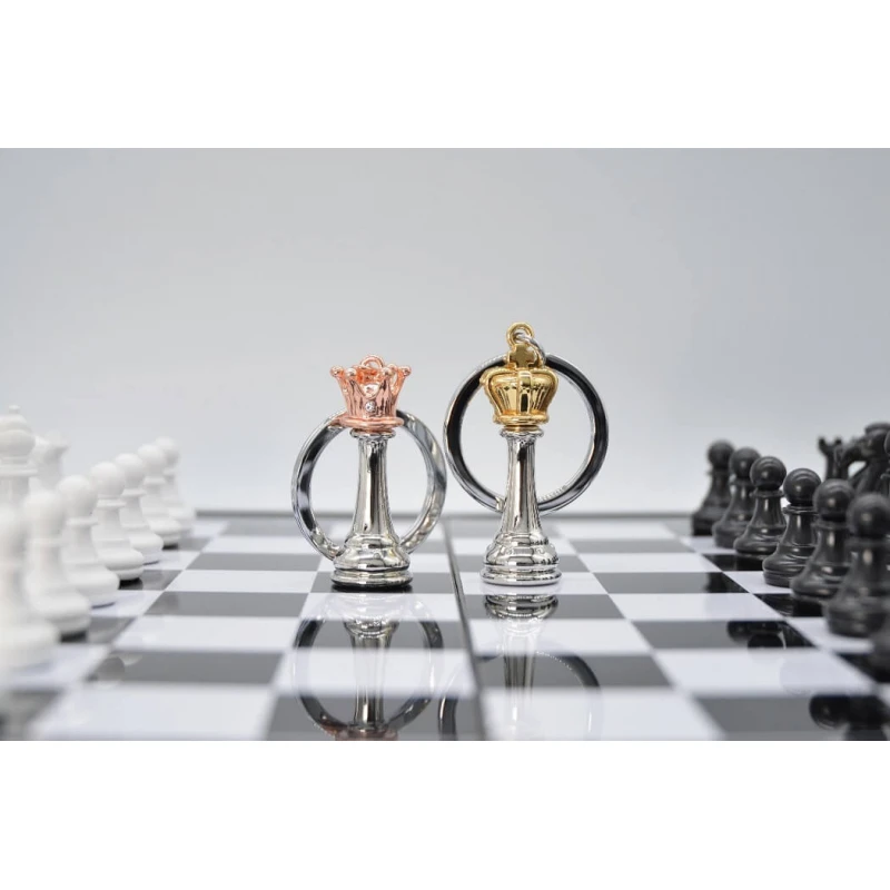 Chess Pendant King Design – by Meta[l]morphose – image 3