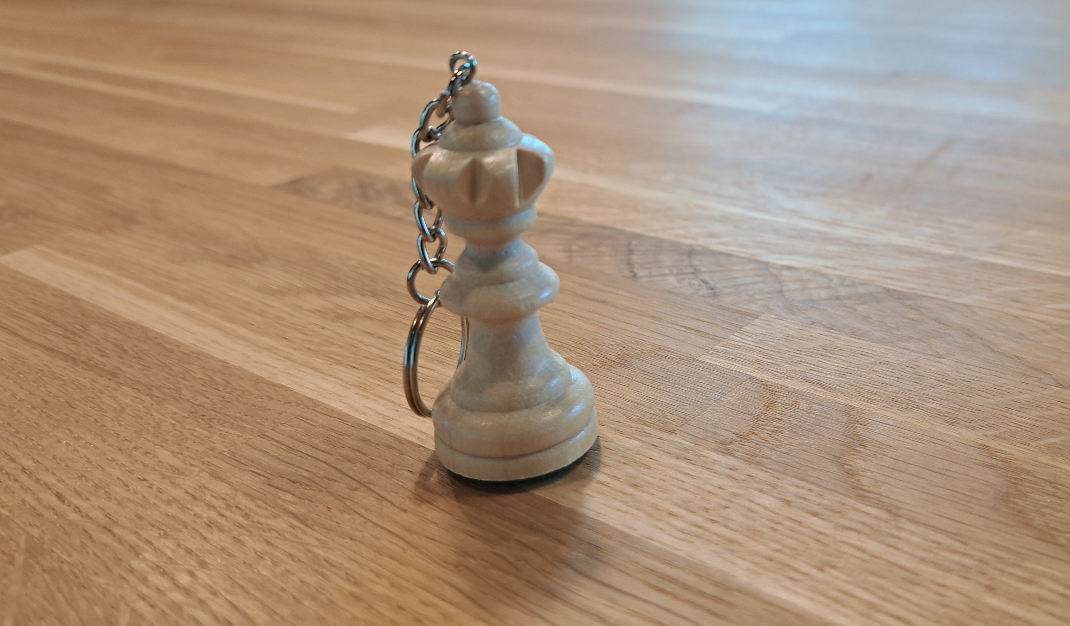White Queen Chess Keyring - Wooden Chess Piece Pendant