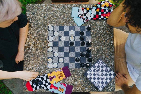 Rainbow Chess Socks – Size 47–50, 2 Pairs Gift Box – image 5