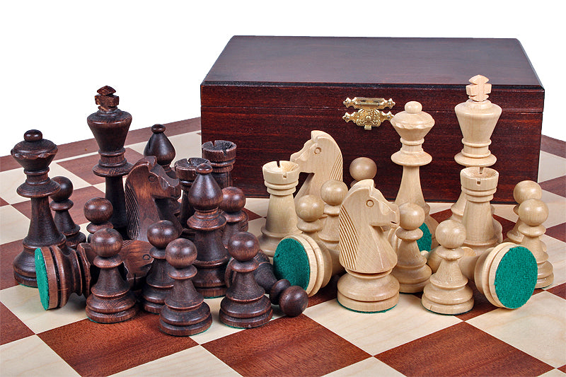 Staunton No.7 Set in Wooden Box (Light) — 100 mm King with Storage Case